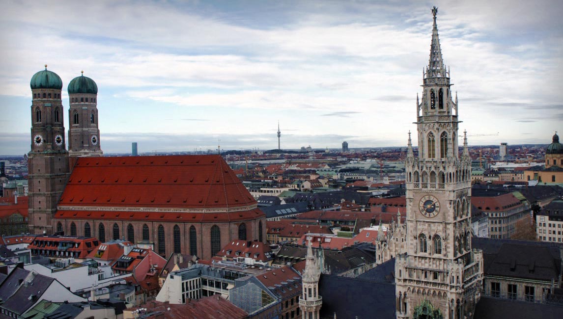 Die Münchner Frauenkirche – das Wahrzeichen der Stadt Quelle: Deutsche Bahn AG / Rico Emersleben