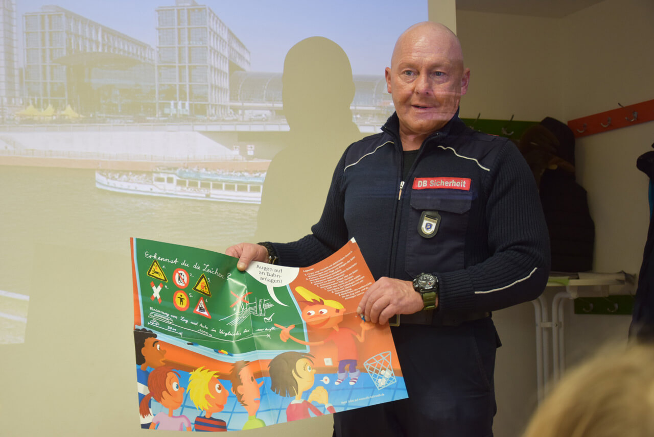 Bilder vom Sicherheitstraining mit der DB Sicherheit.