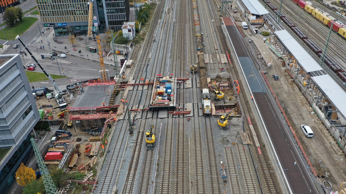 Luftbild der Baustelle zur Umweltverbundröhre Laim